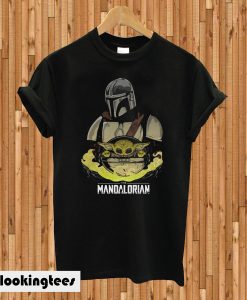 Baby yoda the mandalorian T-Shirt